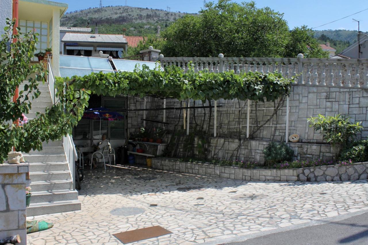 Apartments With A Parking Space Senj - 5572 Екстериор снимка