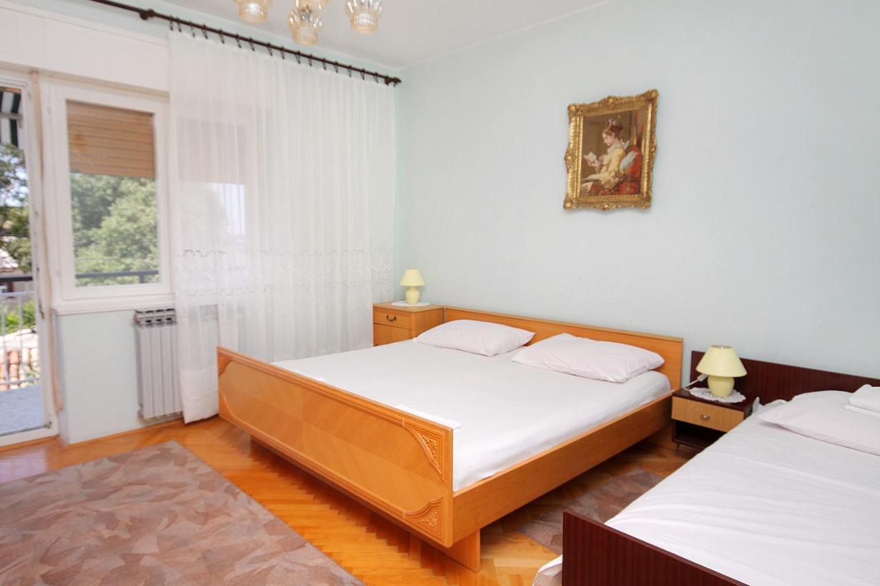 Apartments With A Parking Space Senj - 5572 Екстериор снимка